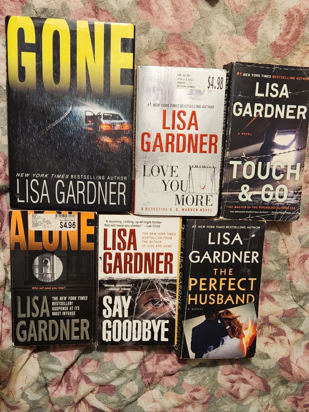 Lisa Gardner 5 Paperbacks/1 Hardcover Thriller Book Lot
